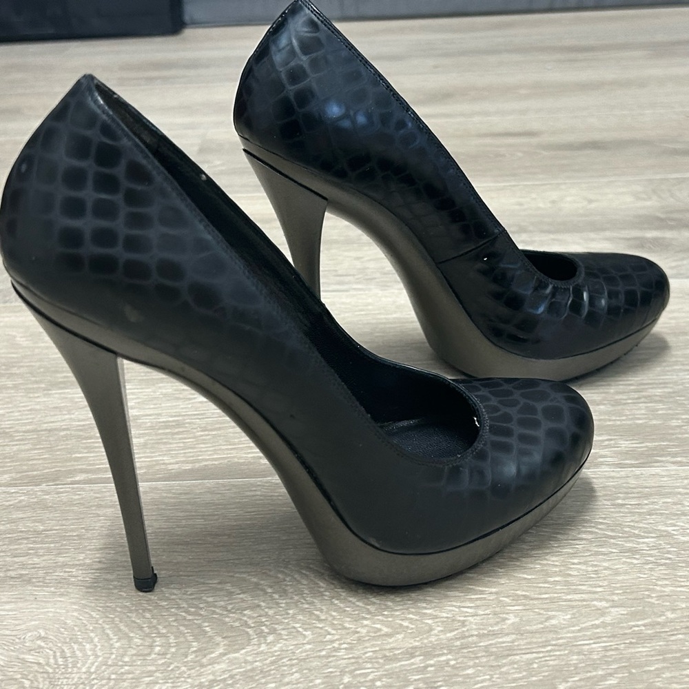 Gianmarco Lorenzi higher heels